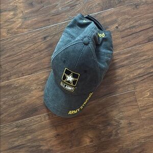 U.S. Army Gray Cap with Yellow Accents